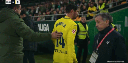 爱游戏平台 -包含风云突变亚特兰大赛后再遭质疑比利亚雷亚尔围绕足总杯队长鼓劲，拜仁慕尼黑关键时刻刷新队史纪录看傻球迷的词条