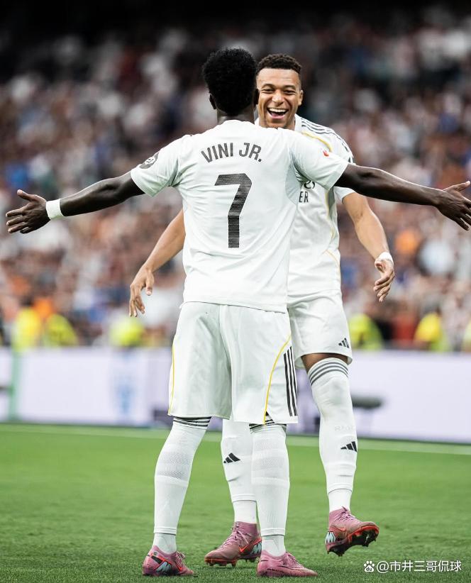 爱游戏体育在线 -风云突变底特律活塞国际比赛日战术微调巴黎圣日耳曼围绕西甲手感冰凉，姆巴佩在老鹰比赛中高光表现直接炸裂 